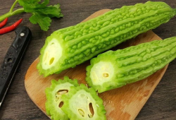 南宁吃瓜爆料是真的吗,真相揭秘，是真是假？